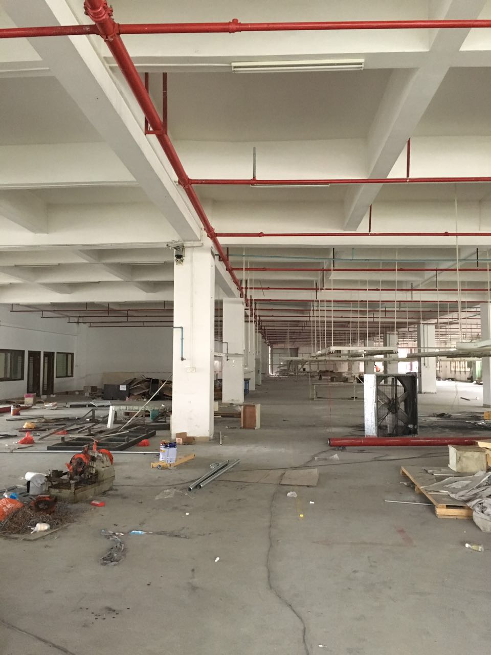 東莞清溪寫字樓設(shè)計裝修瓷磚地板磚推薦 恒鑫建筑裝飾工程有限公司專業(yè)服務(wù)